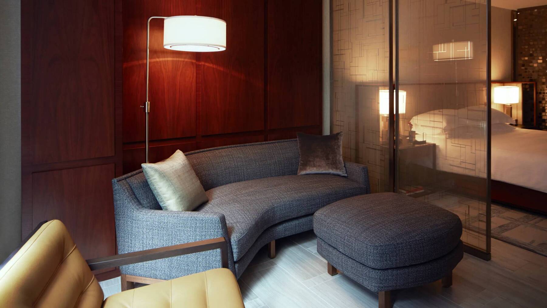 King Studio Suite