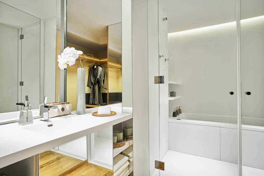 OCEAN DELUXE ROOM