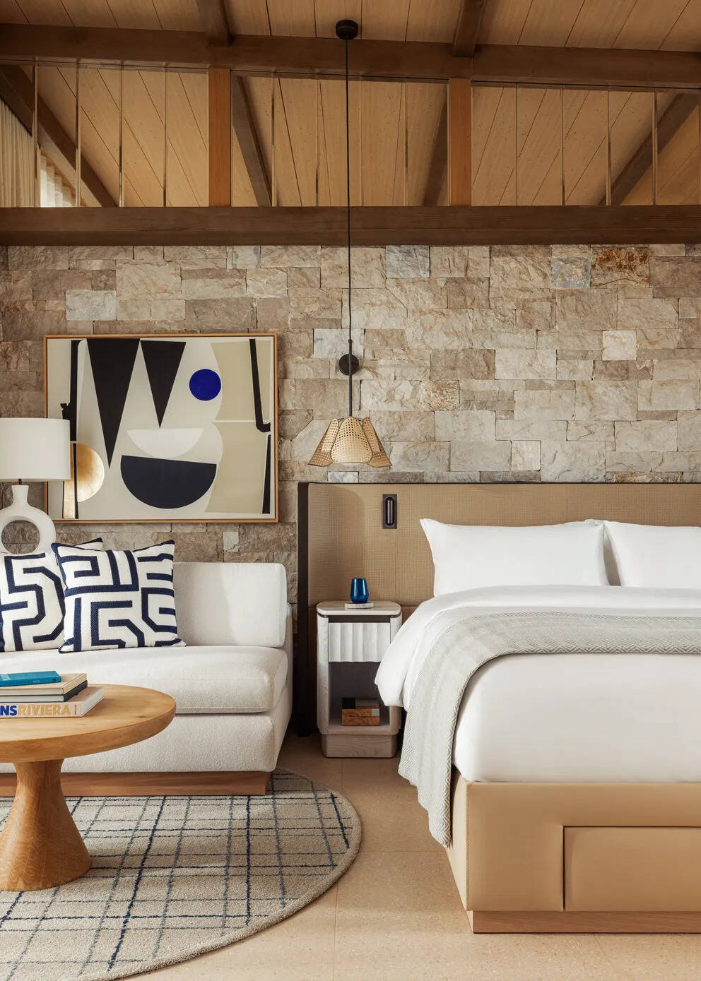 Aesthesis Bungalow Double Queen Beds