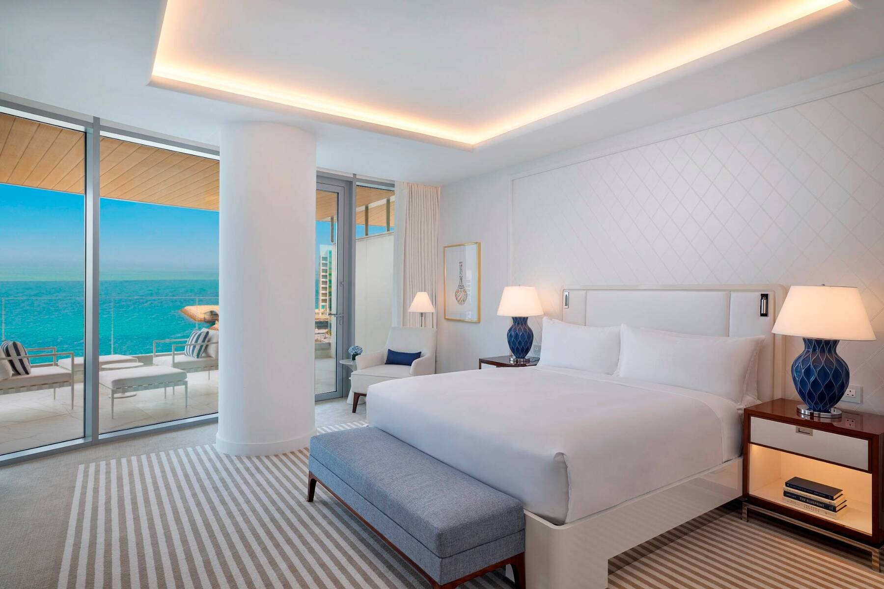 King One Bedroom Corner Residence W/ Sea View