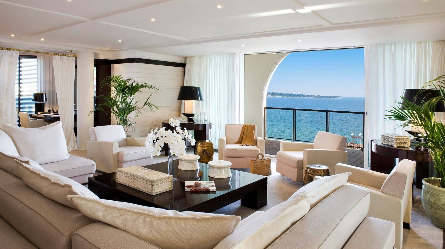 Majestic Suite