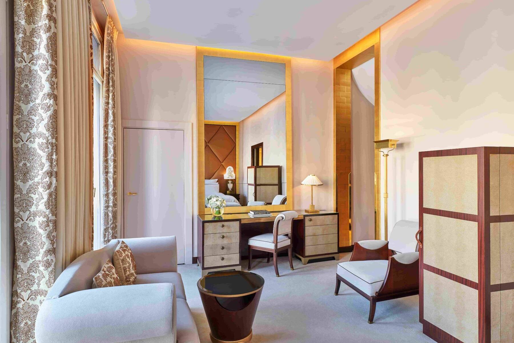 Prestige Champs-Elysées Junior Suite