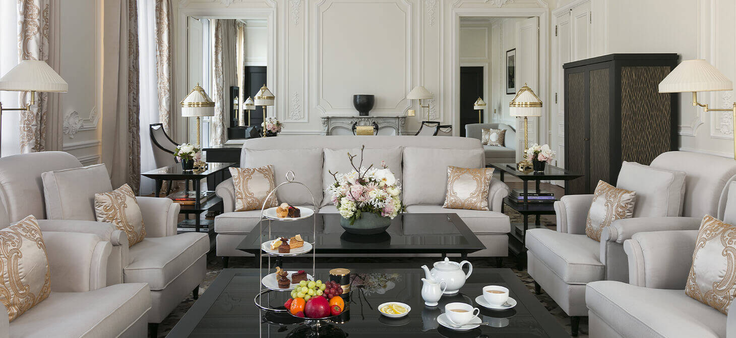 Arc de Triomphe Signature Suite
