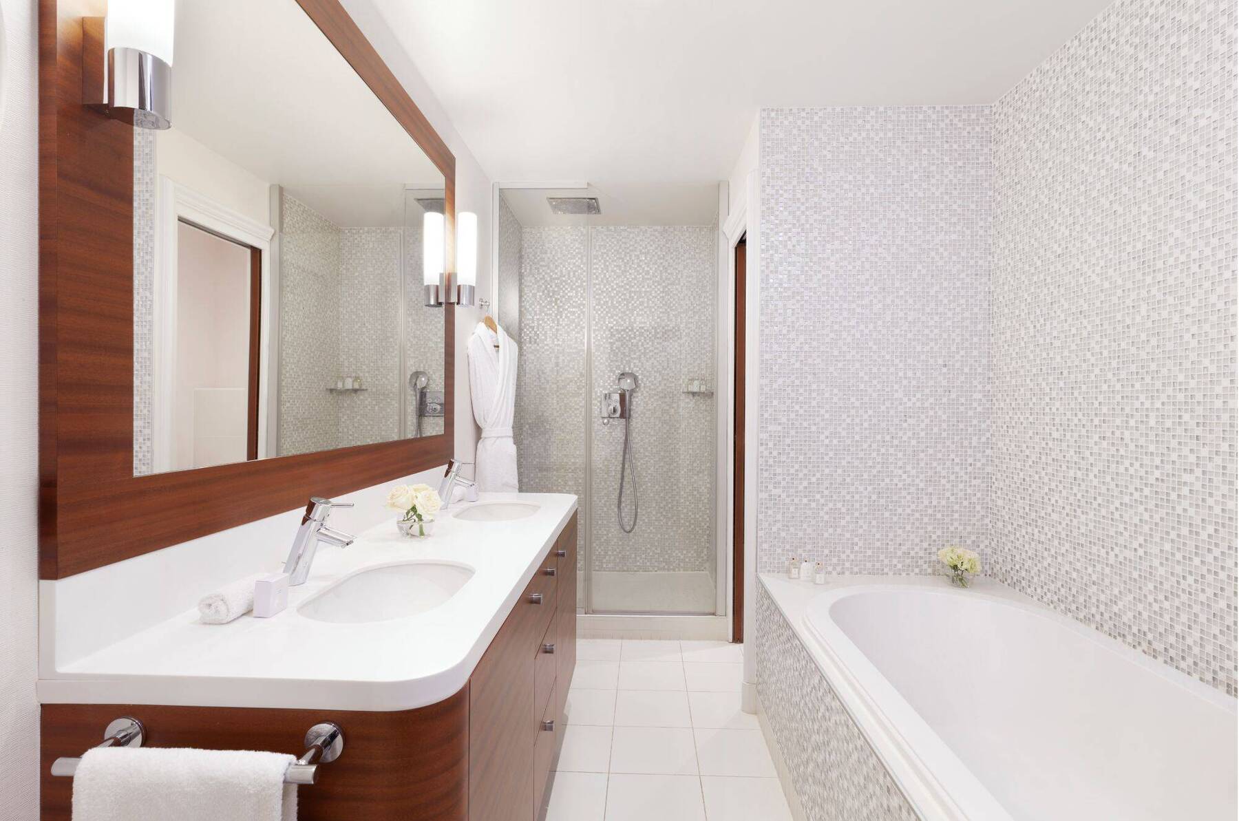 PRESTIGE CITY VIEW ROOM