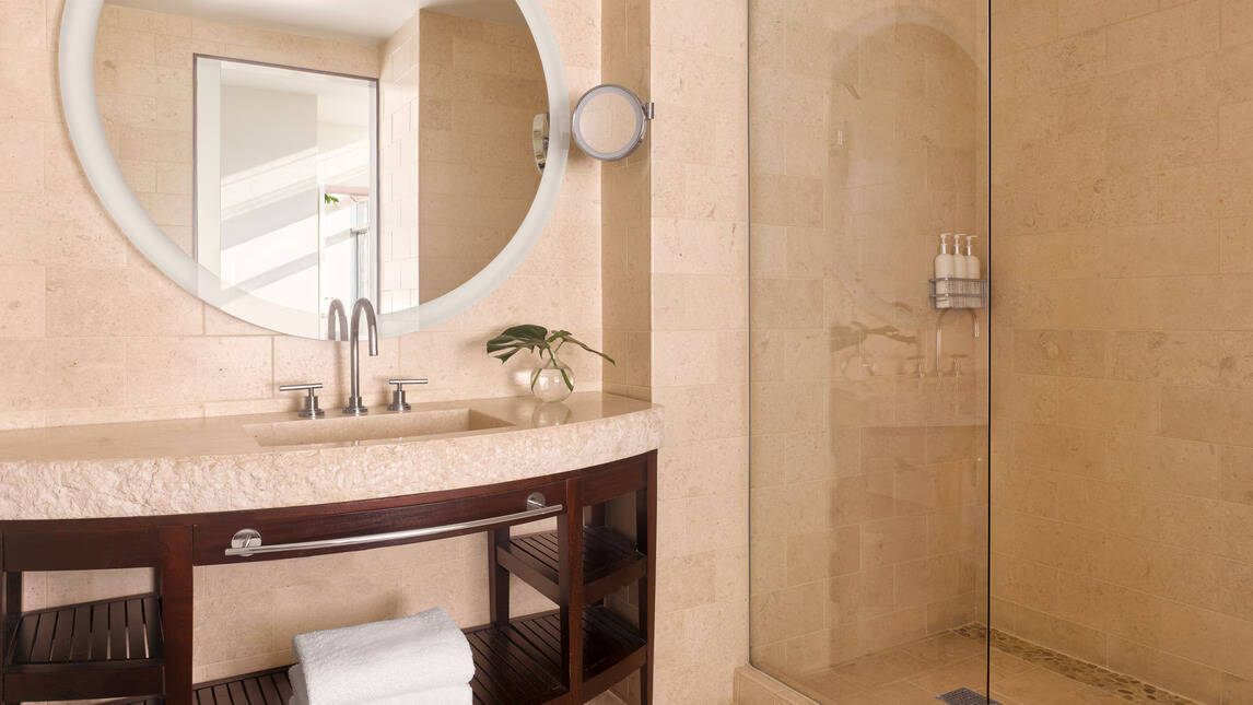QUEEN GUEST ROOM