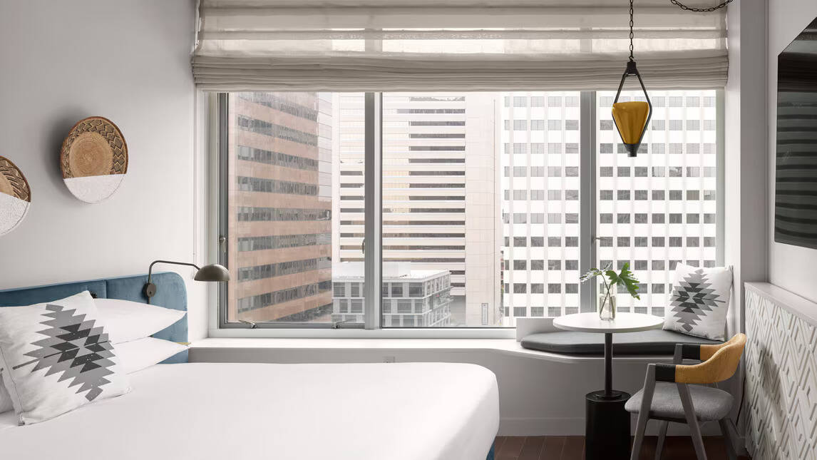 KING GUEST ROOM