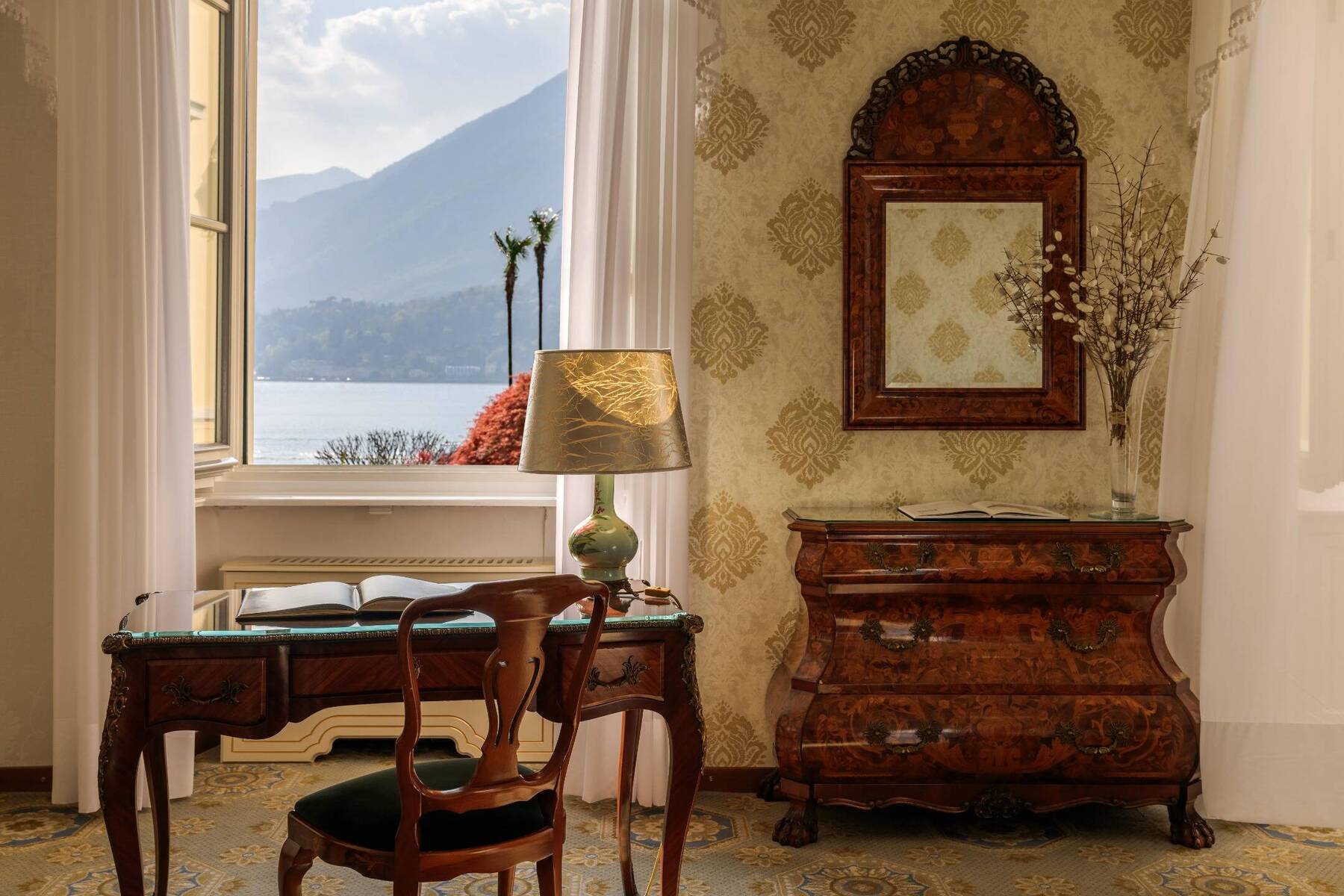 Suite Seta