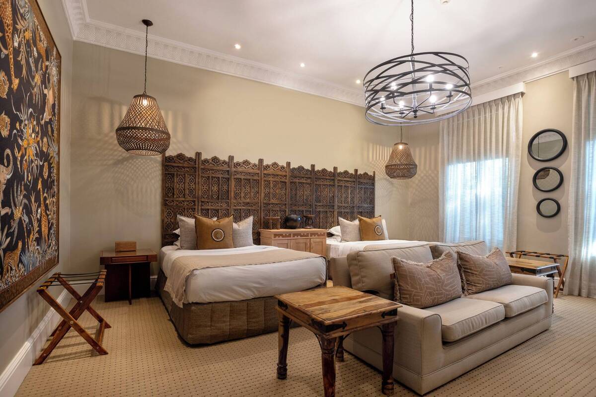 GRAND CHATEAU STANDARD SUITE