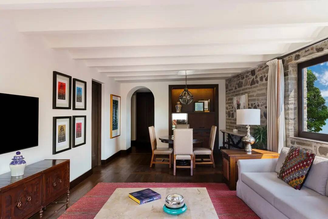 BLISS SUITE