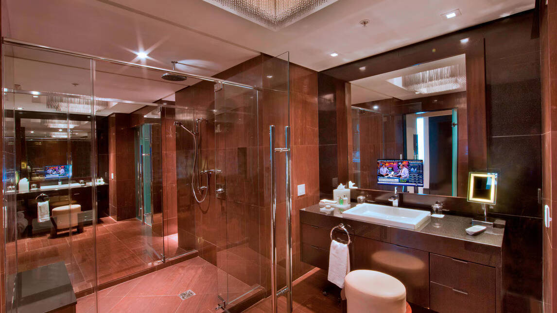 PRESIDENTIAL SUITE