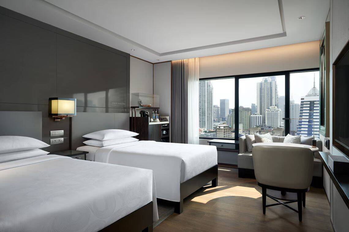 GUEST ROOM CITY VIEW TWO TWINS
