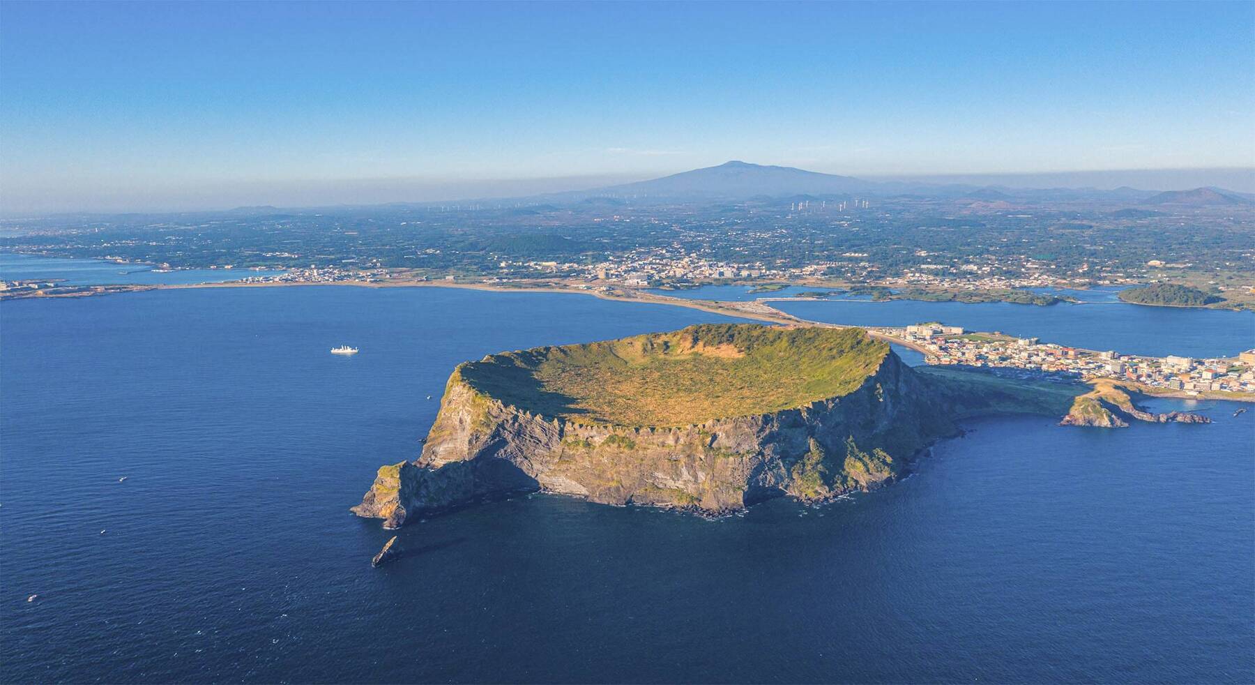 ASMALLWORLD Recommends: Jeju Island, South Korea