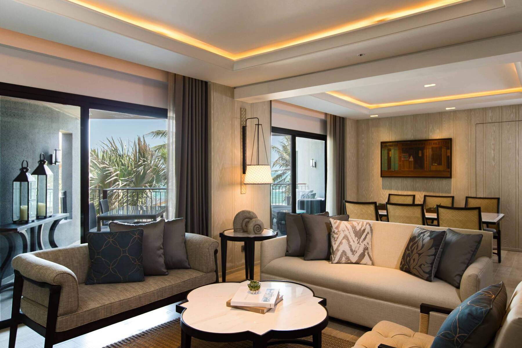 ONE BEDROOM AMBASSADOR SEA VIEW SUITE