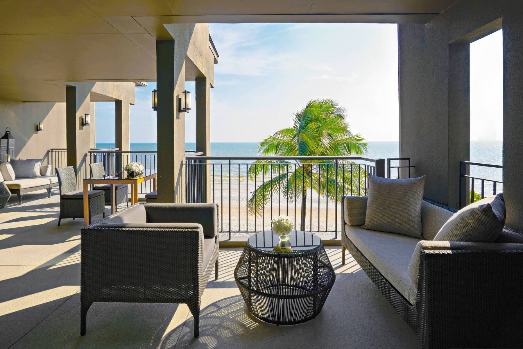 ONE BEDROOM PRESIDENTIAL SEA VIEW SUITE