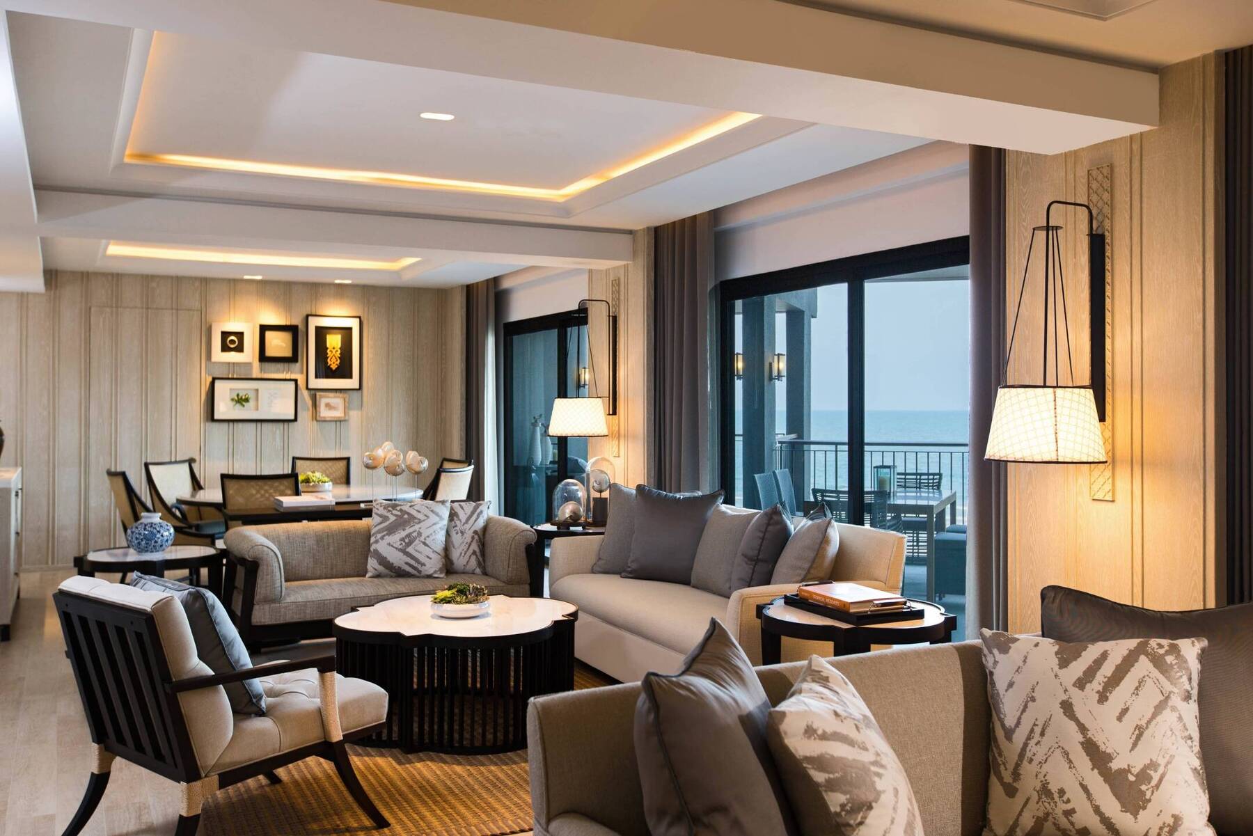 ONE BEDROOM PRESIDENTIAL SEA VIEW SUITE