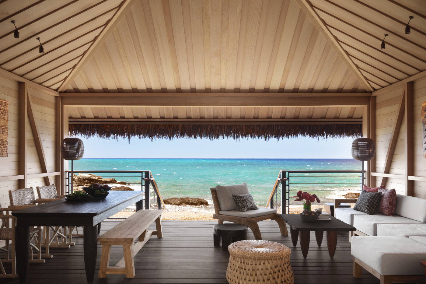 BEACH FRONT BLACK SAND TWO BEDROOM KAUHALE