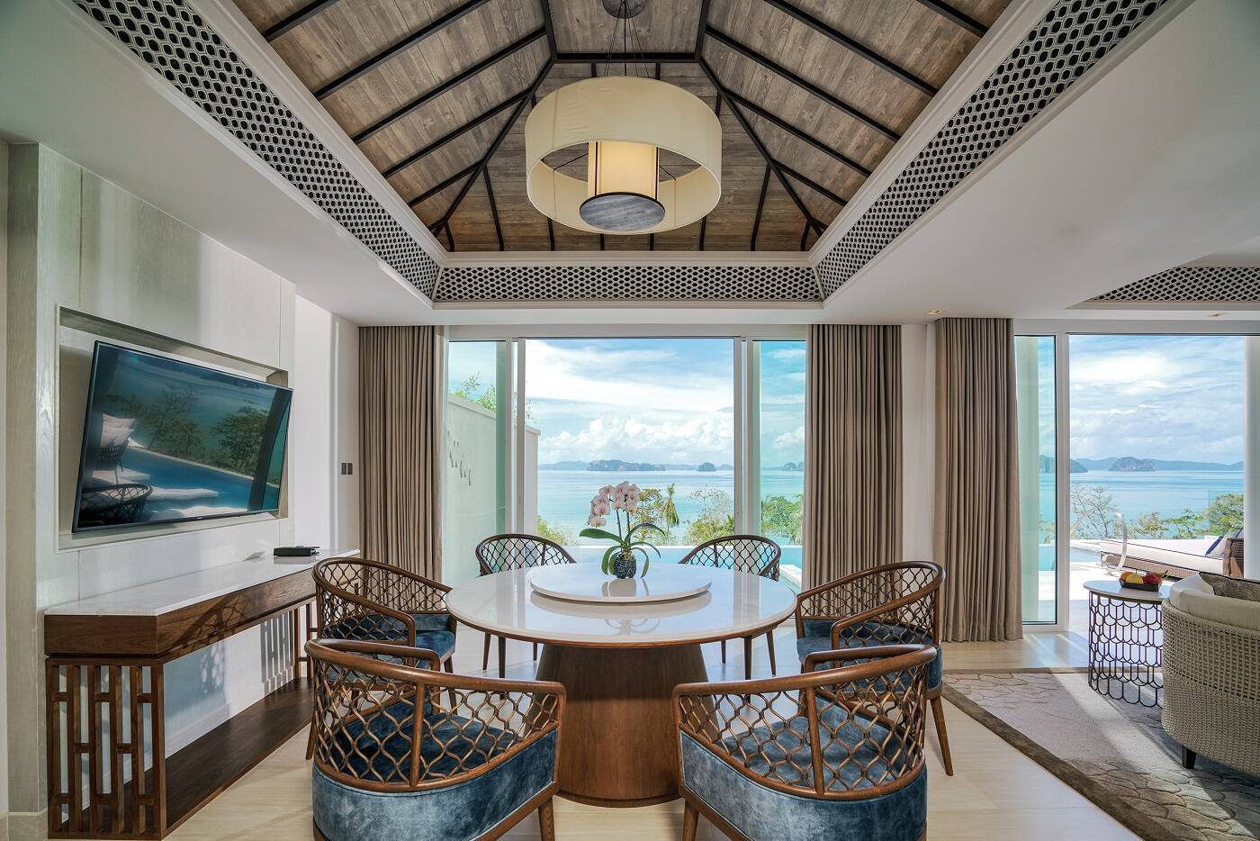 Two Bedroom Ocean Pool Suite 