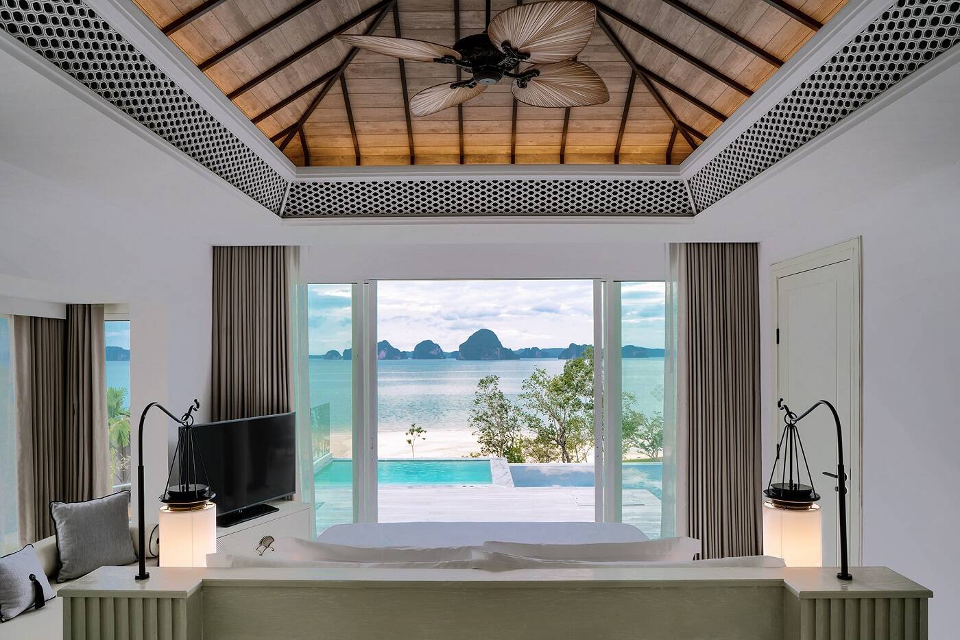 Two Bedroom Ocean Pool Suite 