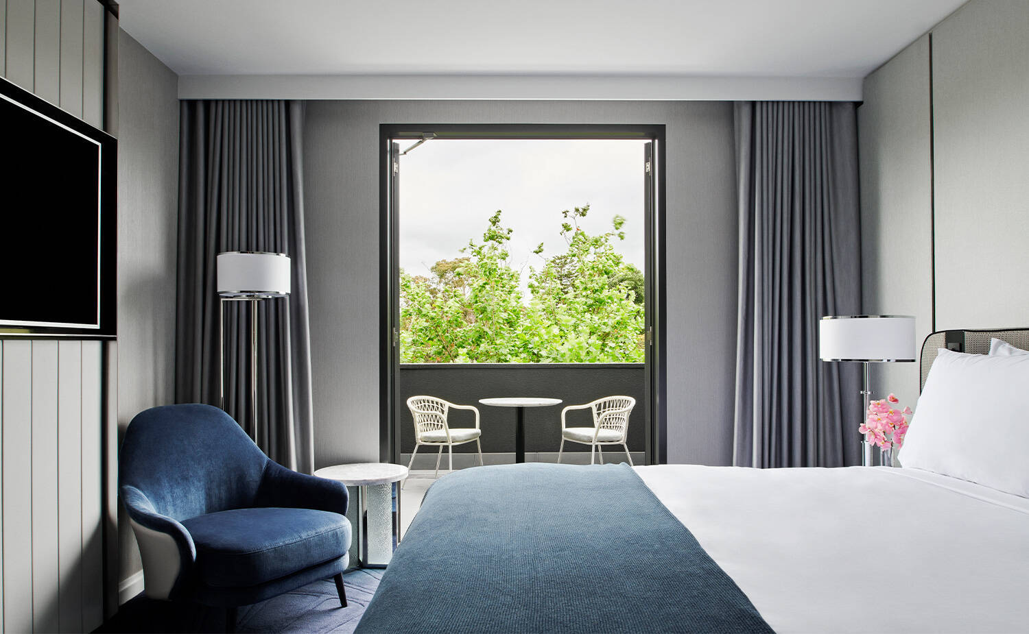 KING BALCONY ROOM