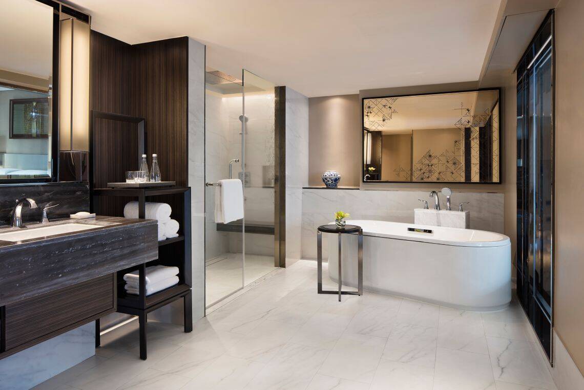 CLUB LOUNGE ACCESS GRAND MARQUIS SUITE