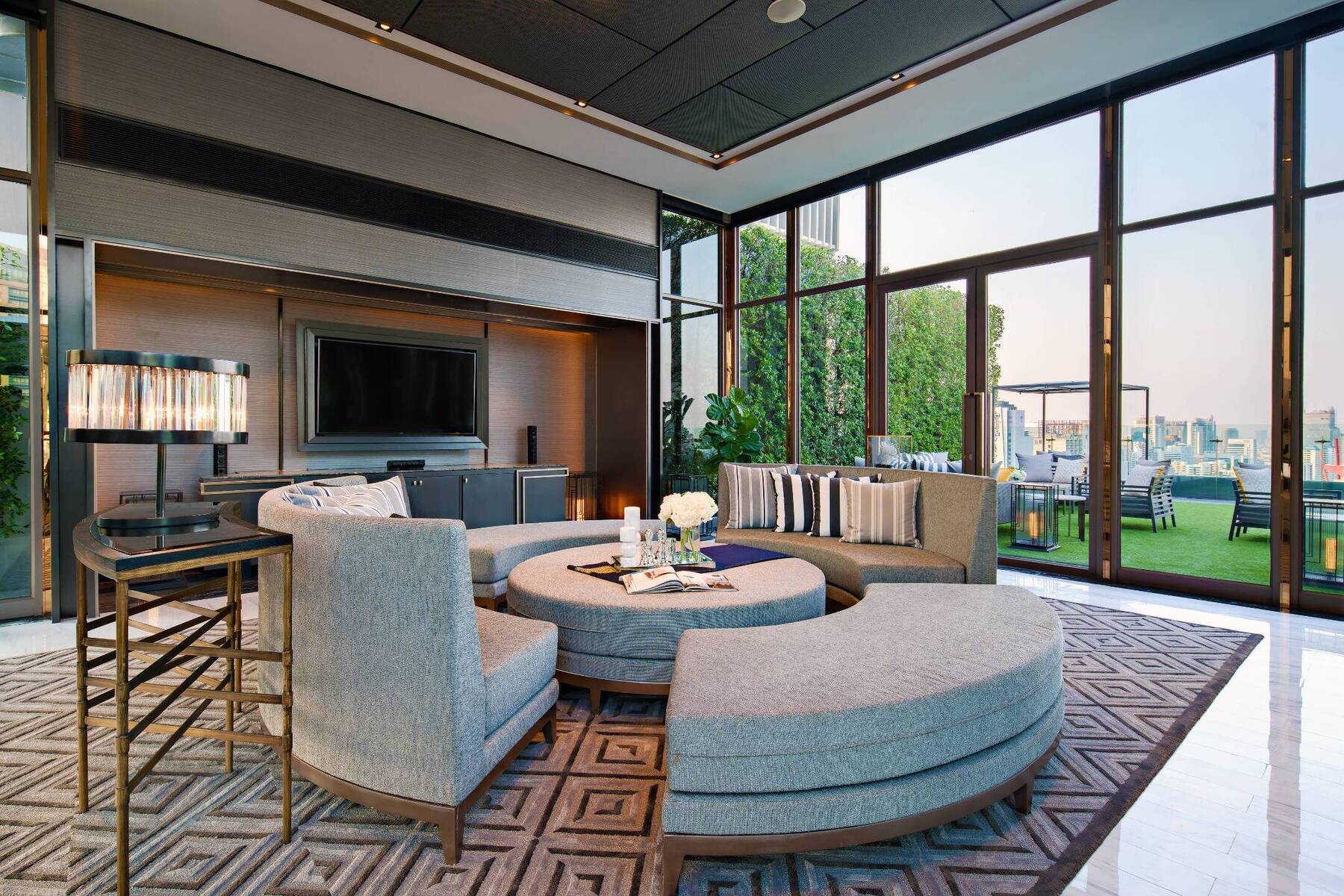 CLUB LOUNGE ACCESS THREE BEDROOM SKY SUITE