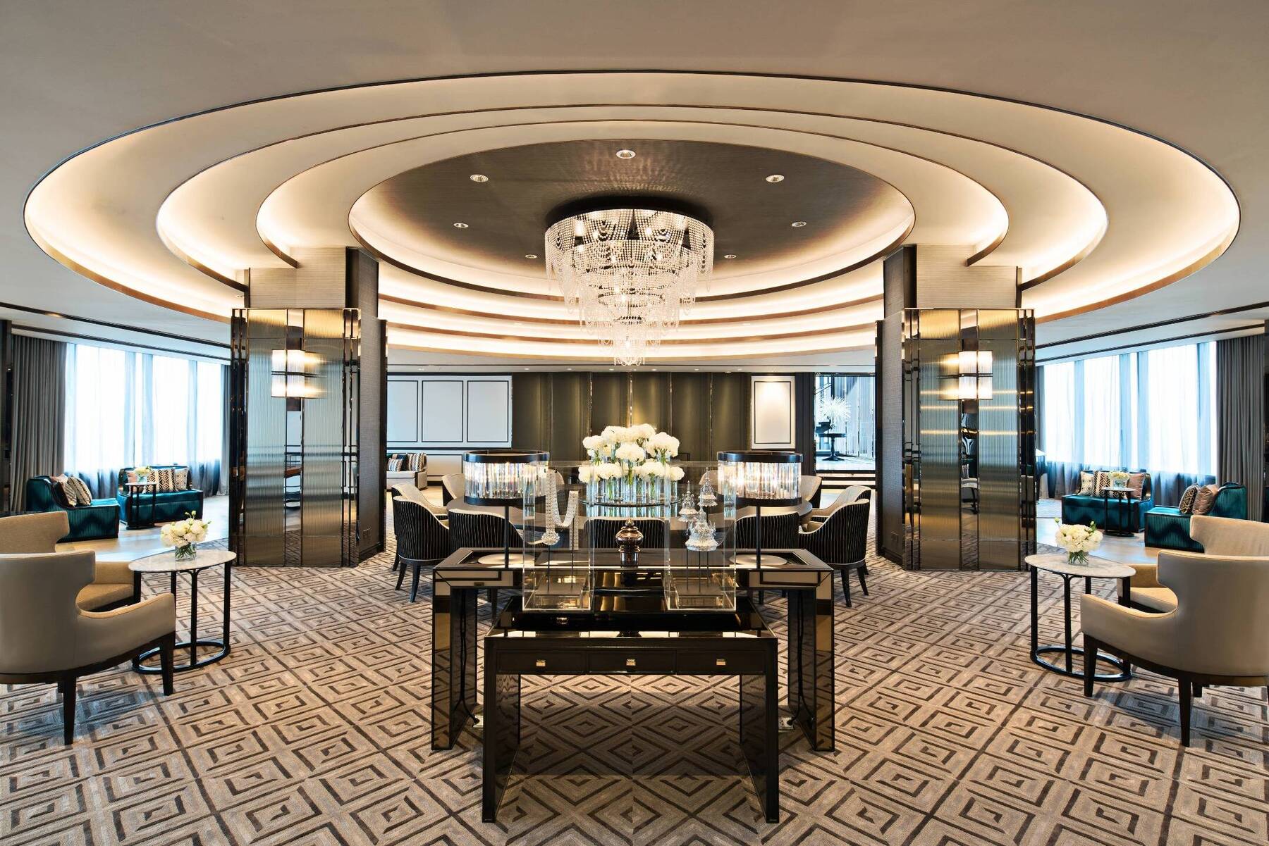 CLUB LOUNGE ACCESS THREE BEDROOM SKY SUITE