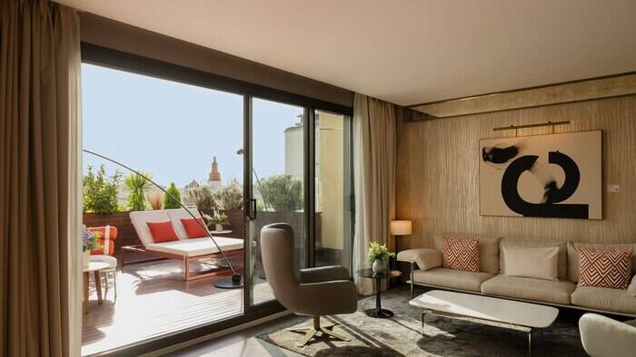 PENTHOUSE SUITE