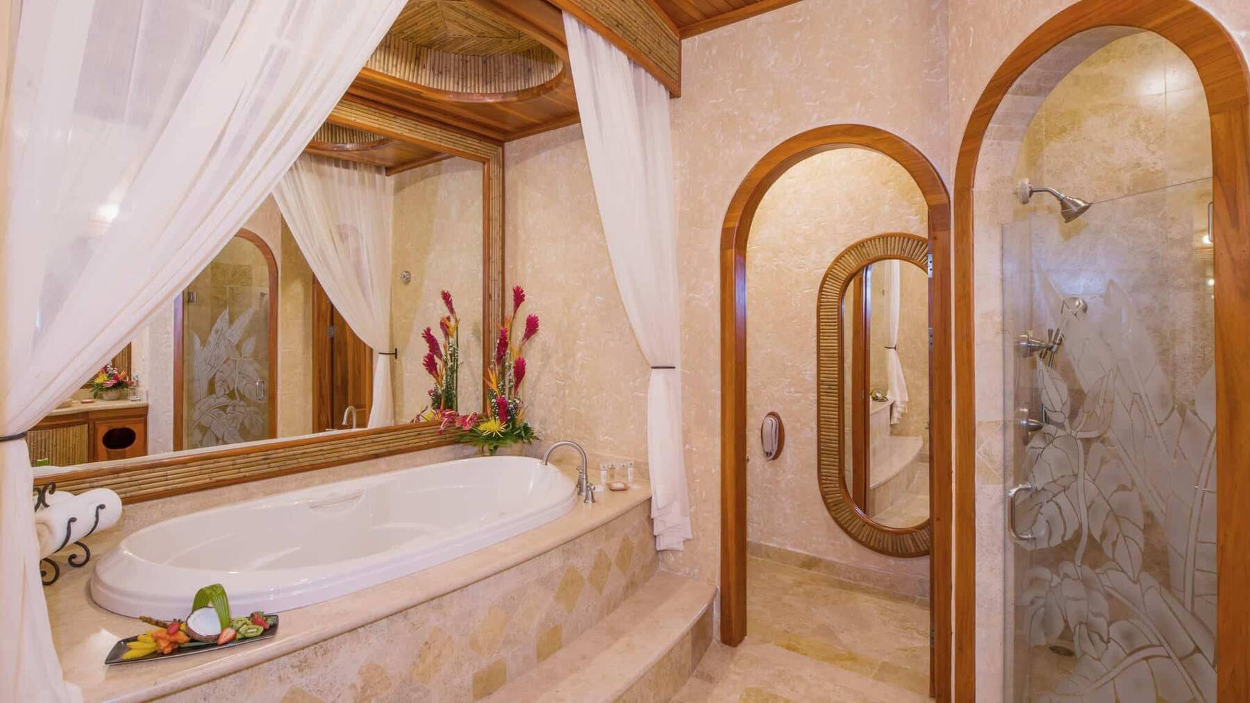 HONEYMOON VISTA GRANDE ROOM