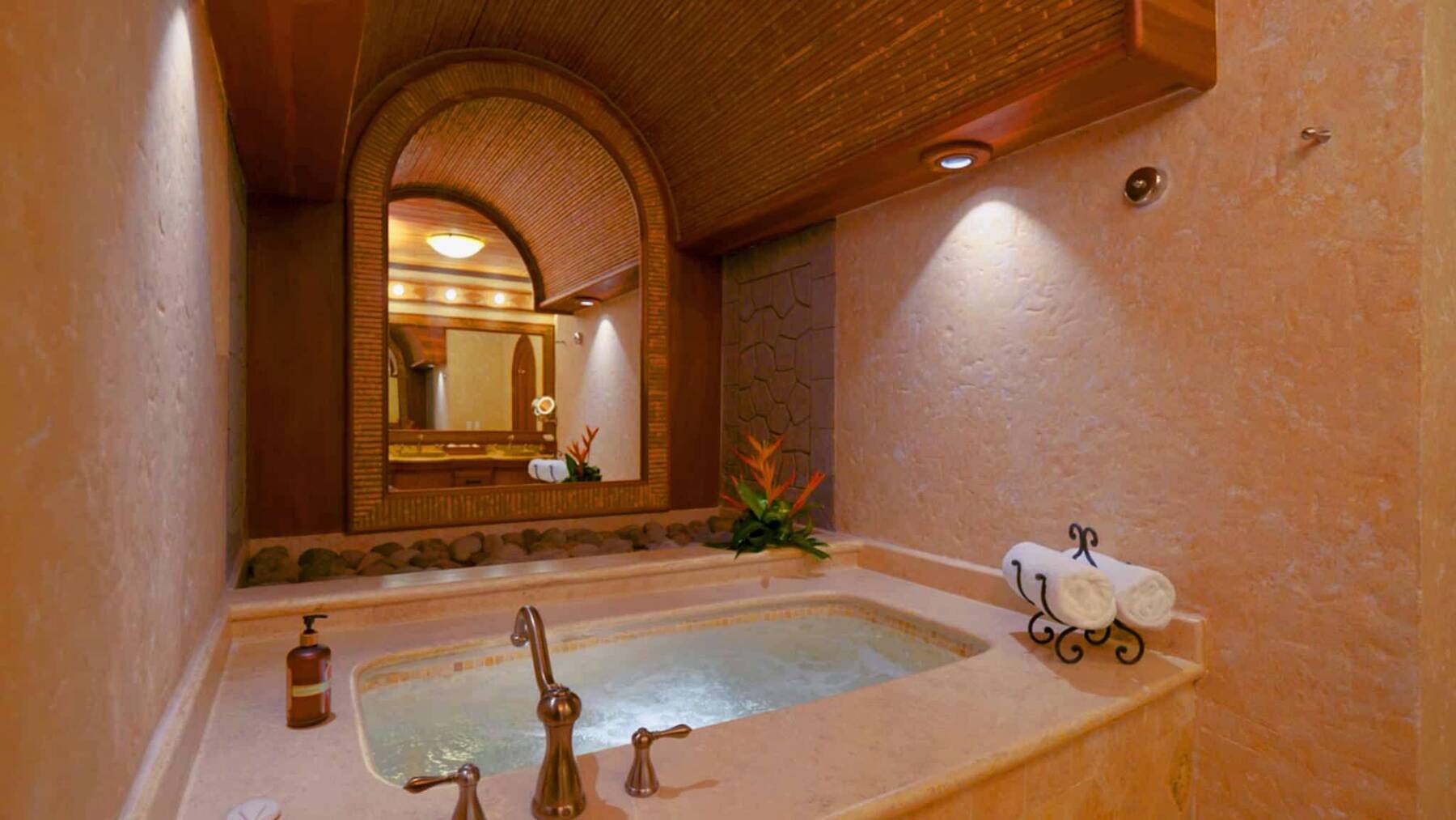 TWO BEDROOM JUNIOR SPRINGS SUITE (317)