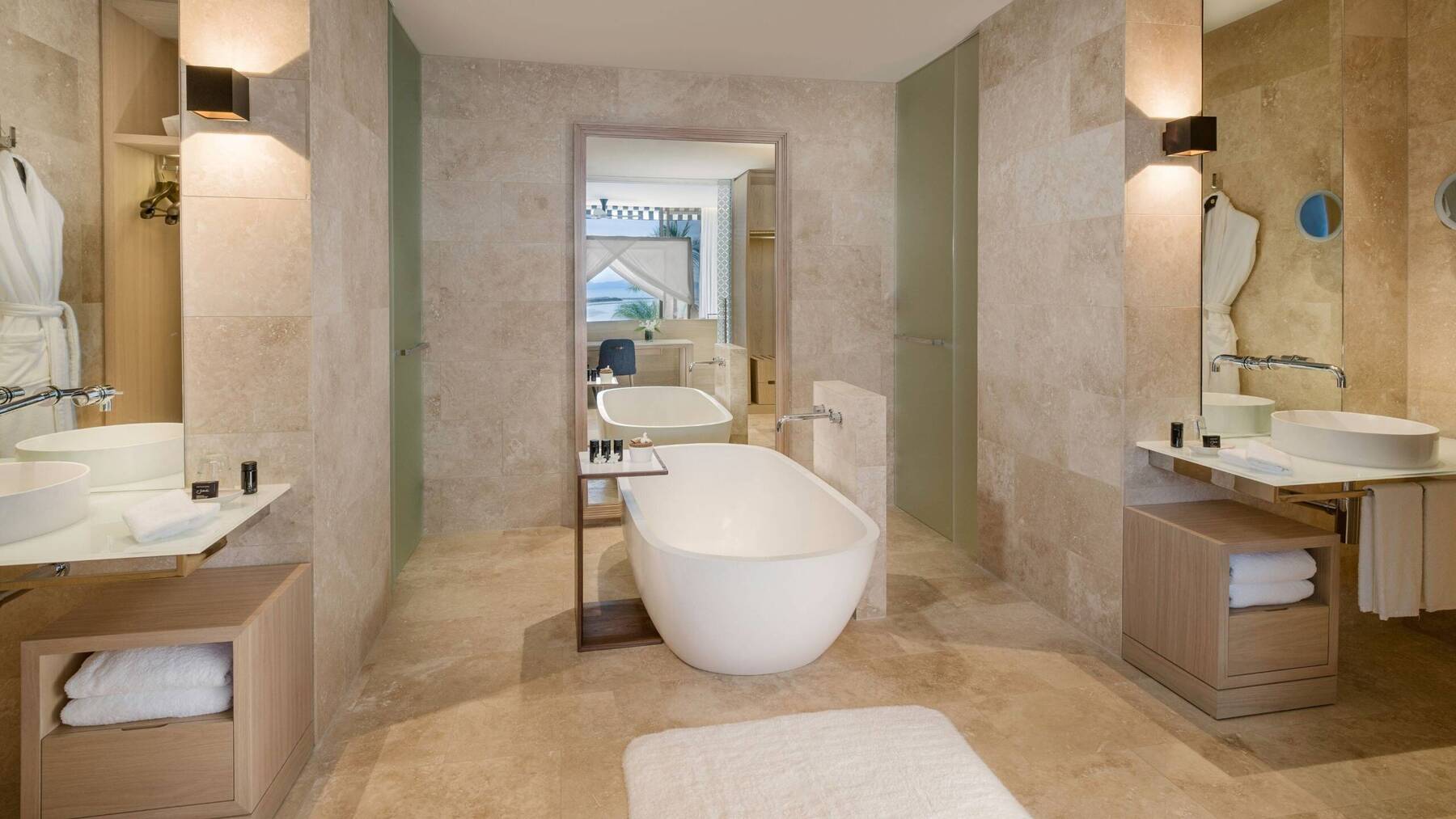 ONE BEDROOM HAYMAN SUITE