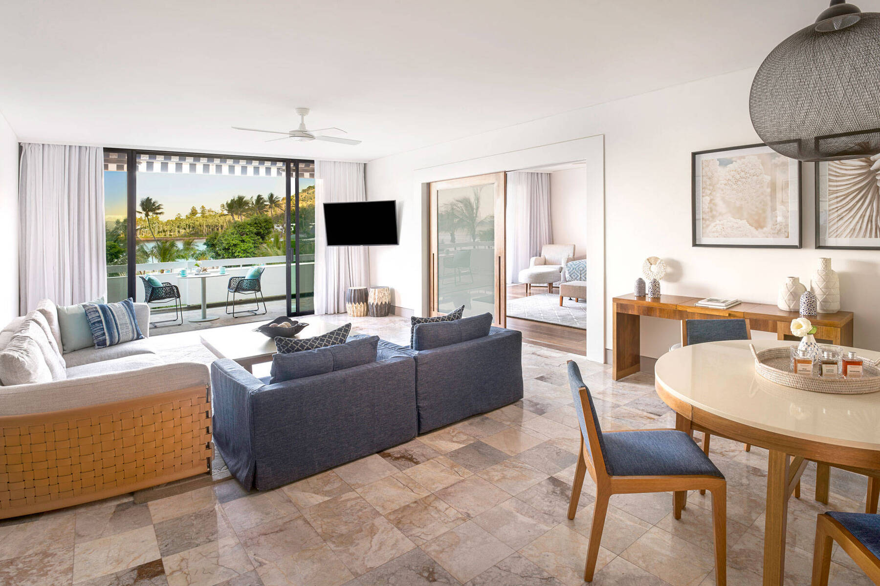 ONE BEDROOM LAGOON VIEW SUITE