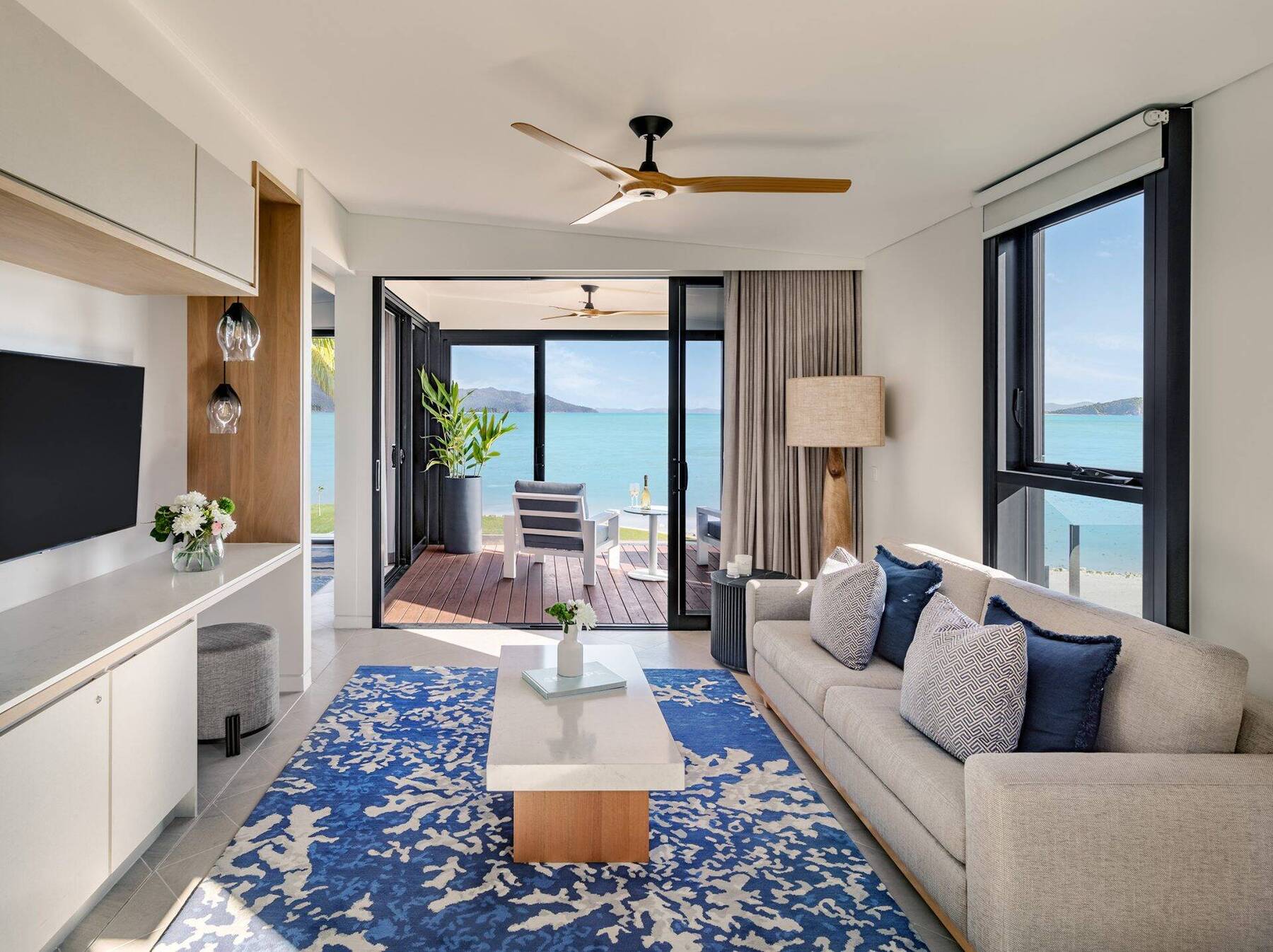ONE BEDROOM BEACHFRONT PAVILLION SUITE
