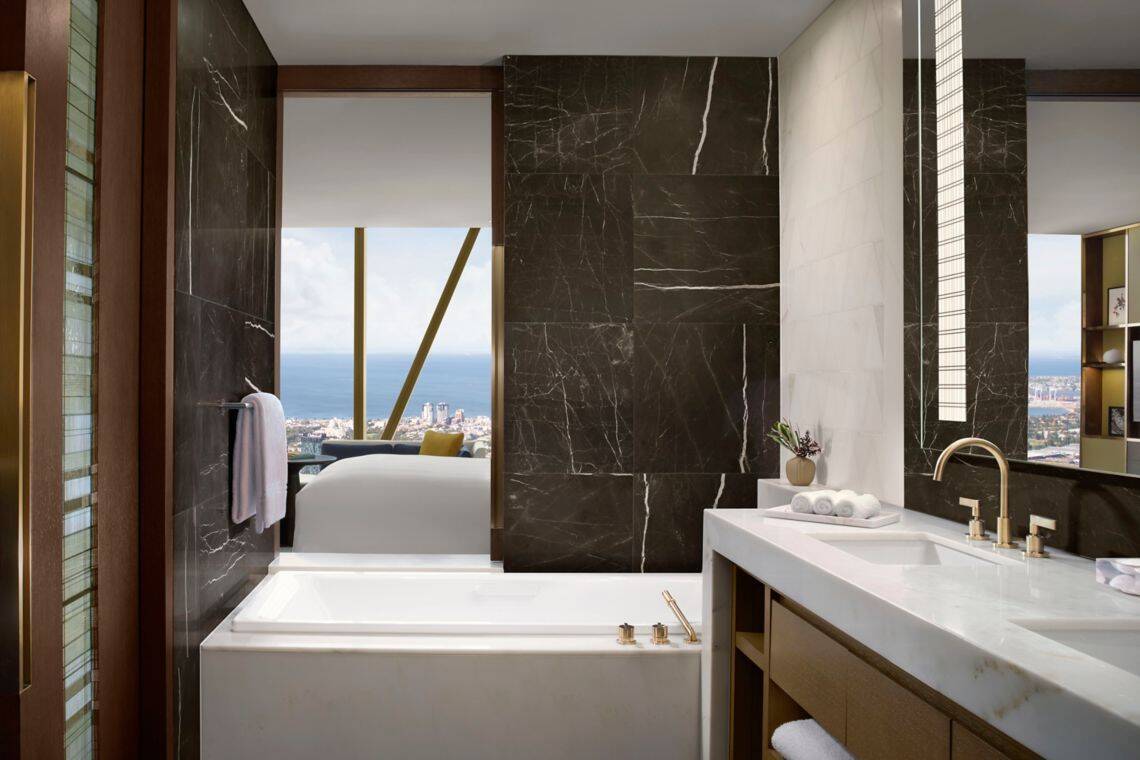 PANORAMIC DOUBLE CITY VIEW ROOM