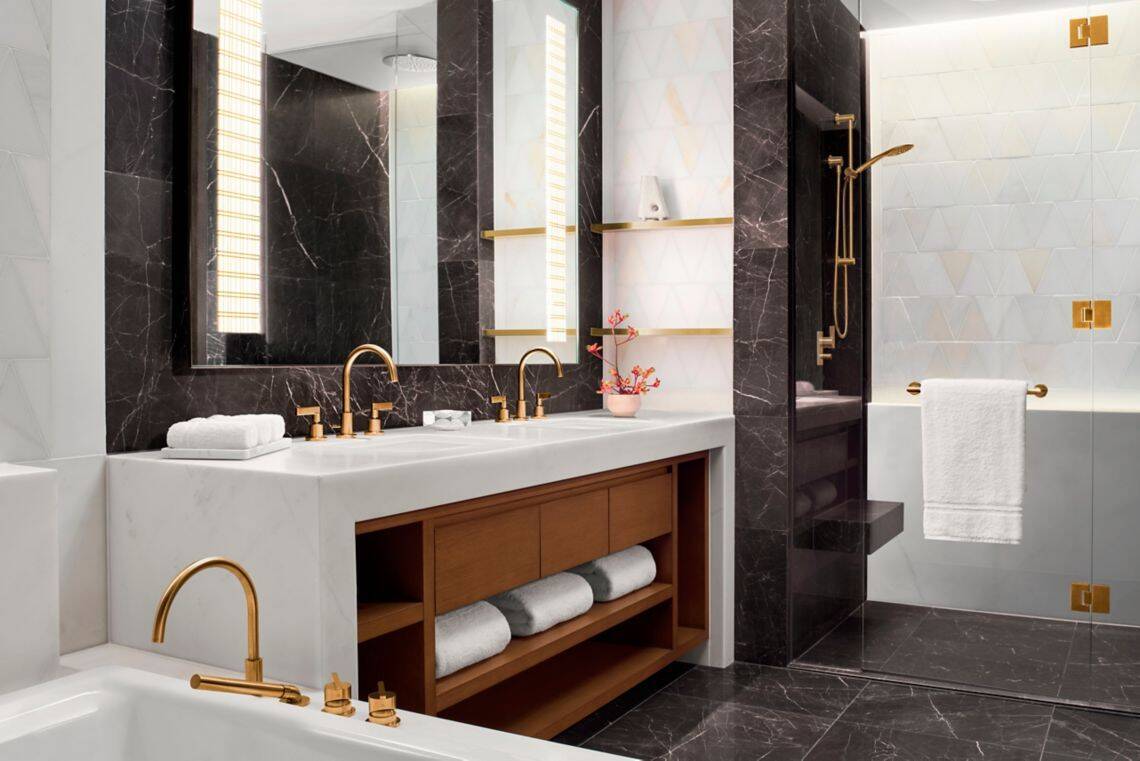 RITZ-CARLTON CLUB LOUNGE ACCESS KING ROOM