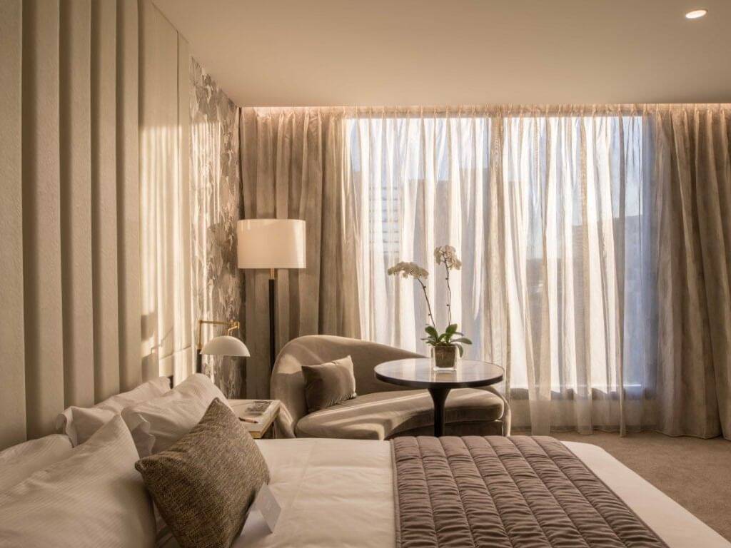 URBAN VISTA KING SUITE