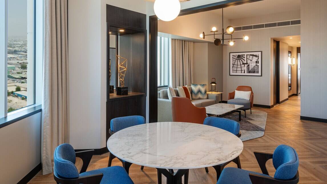 AMIRI SUITE CLUB LOUNGE ACCESS SLYLINE VIEW