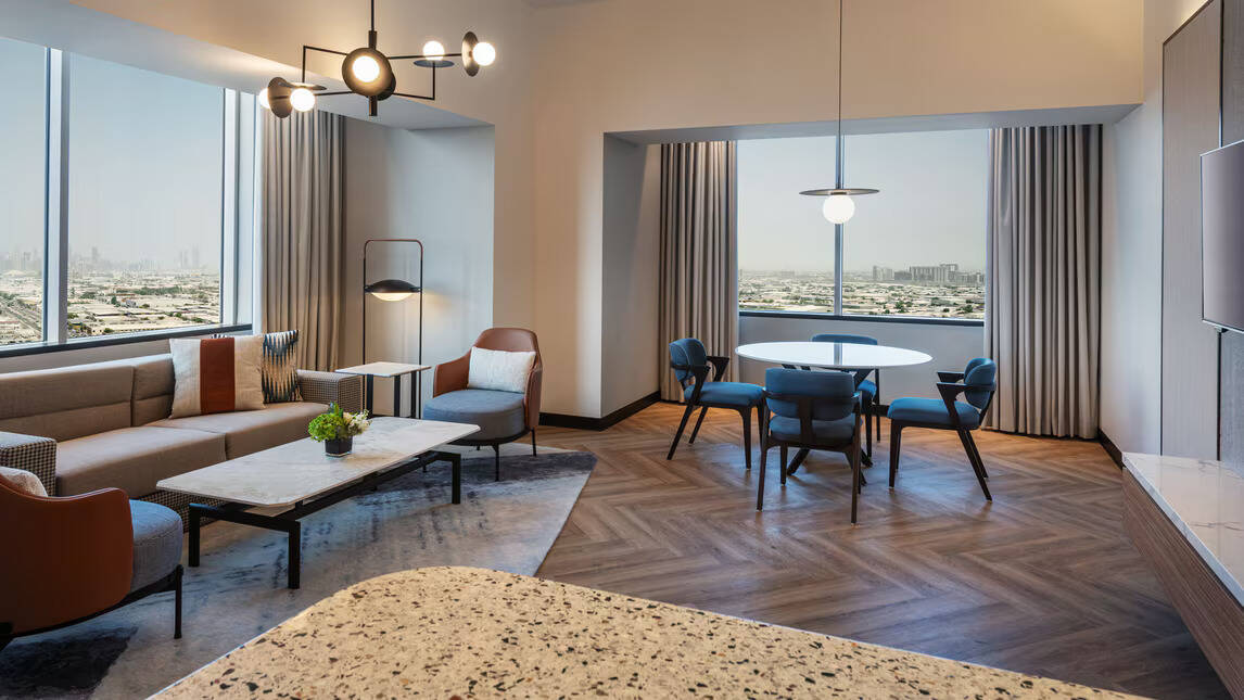 AMIRI SUITE CLUB LOUNGE ACCESS SLYLINE VIEW