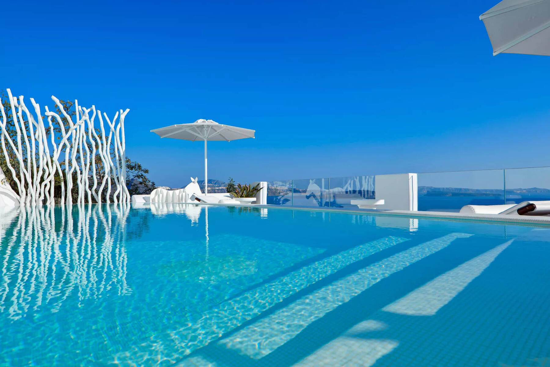 Master Suite with Infinity Pool