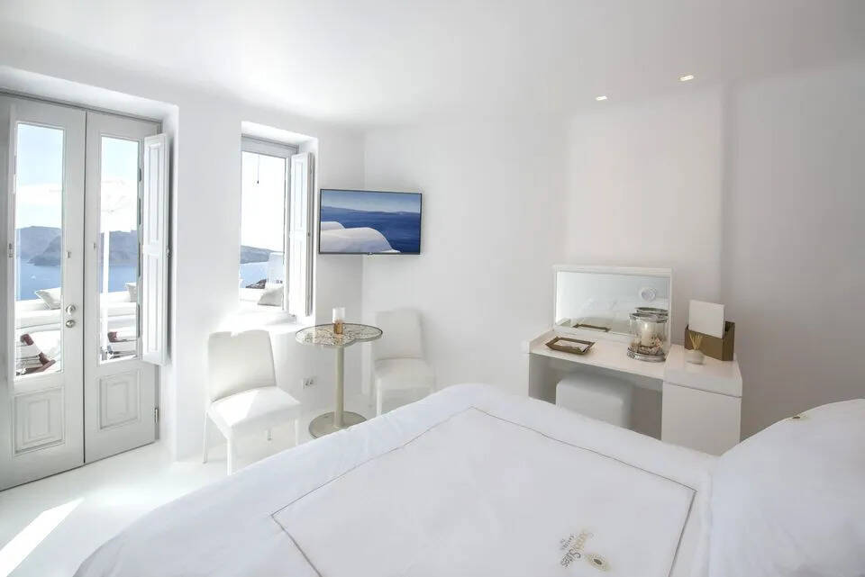 Honeymoon Suite with Hot Tub