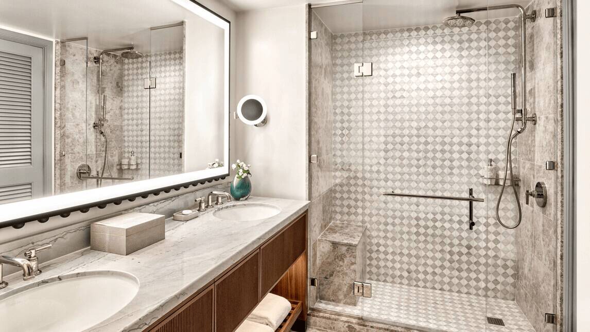 OCEAN VIEW FIRESIDE KING OCEAN VIEW PATIO