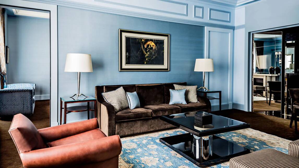 MACASSAR SUITE ONE BEDROOM LARGER SUITE KING SUPER CITY VIEW