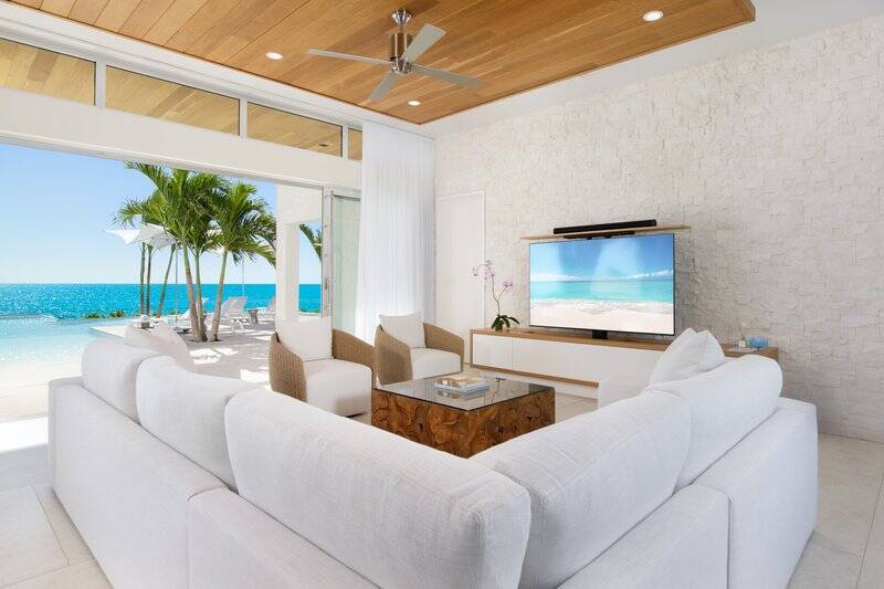 SIX BEDROOM AZURE VILLA