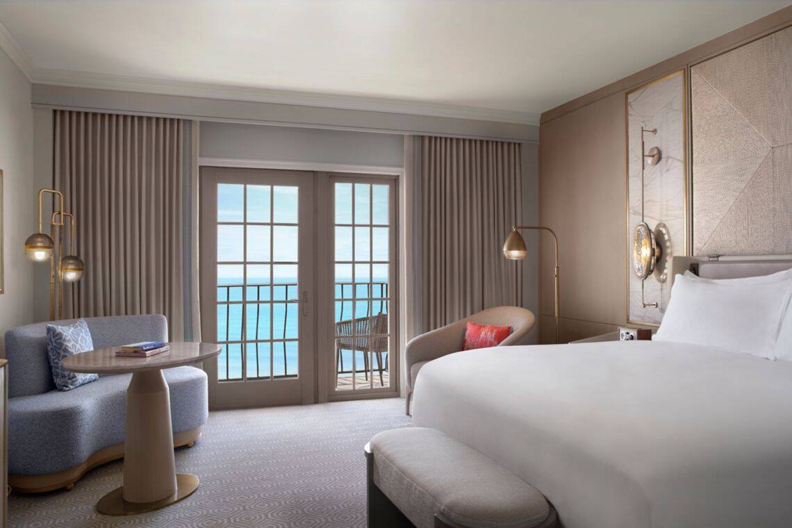 Deluxe Ocean Front Suite