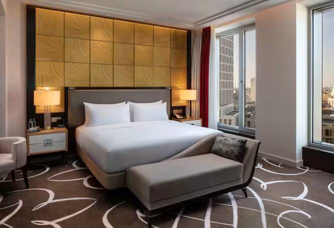 TWO BEDROOM CORNER SUITE-CONNECTED