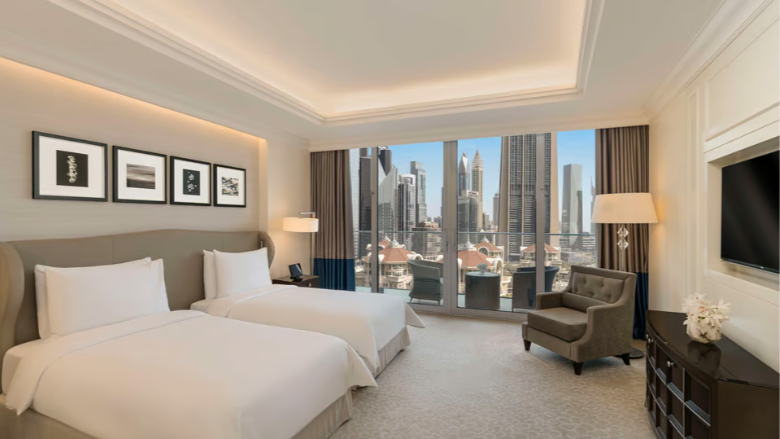 SIGNATURE SUITE