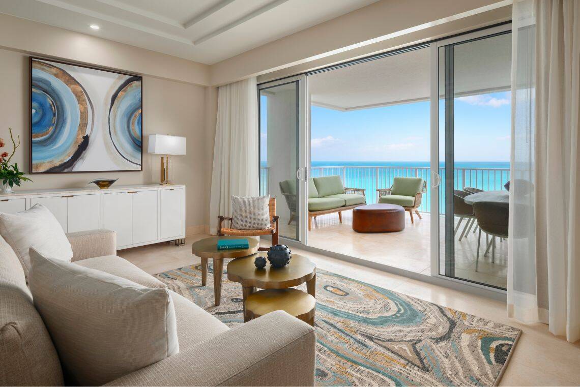 TWO BEDROOM RESIDENCE, OCEAN VIEW, GATES BAY, BALCONY (TWO KINGS)