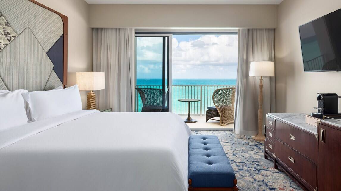 DELUXE KING ROOM, OCEAN FRONT, BALCONY, JOBSON'S COVE