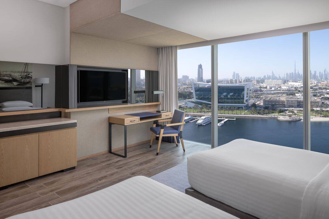 Deluxe Twin Creek View