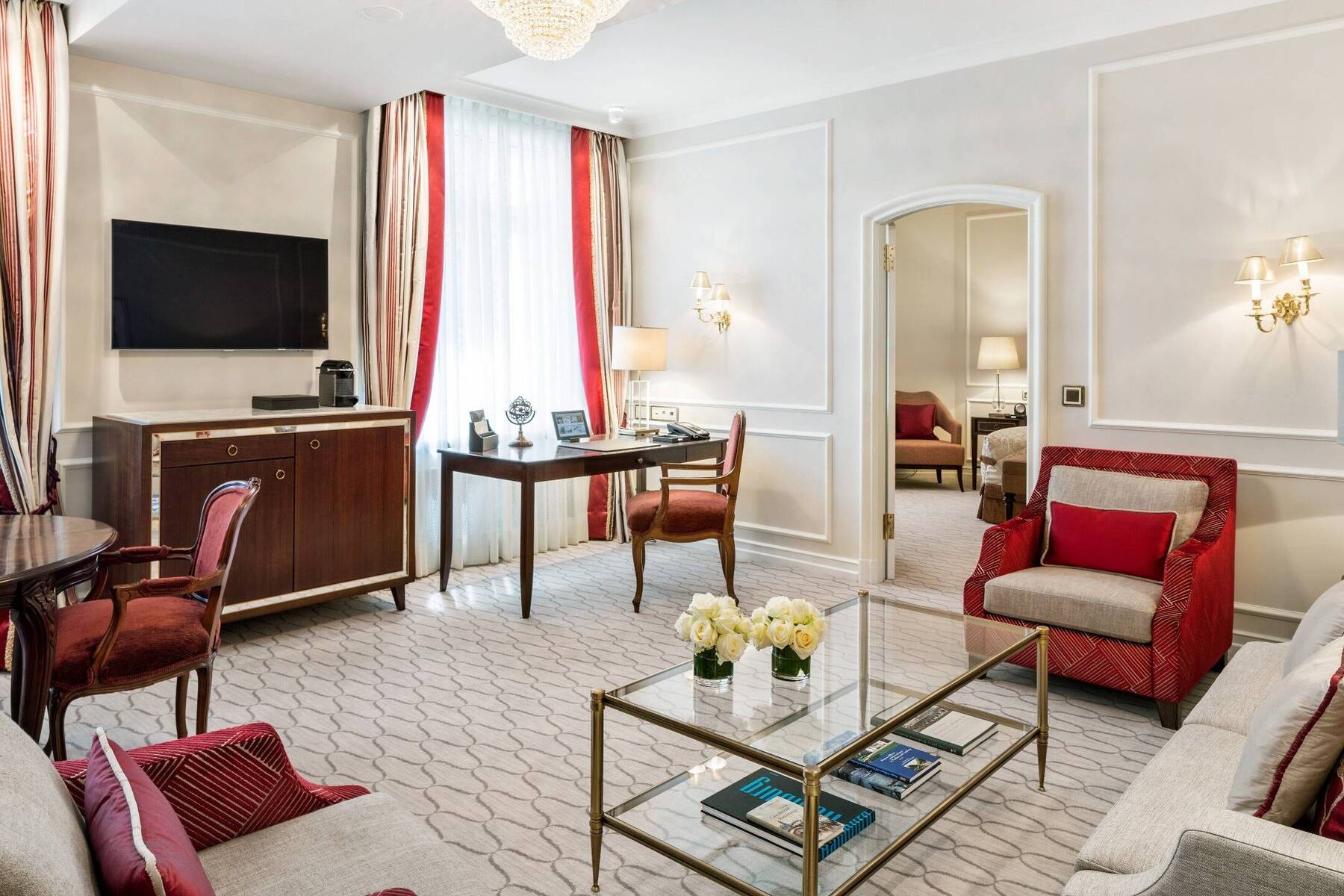 Admiral One Bedroom Lake View Suite