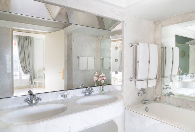 Deluxe Suite Balcony 